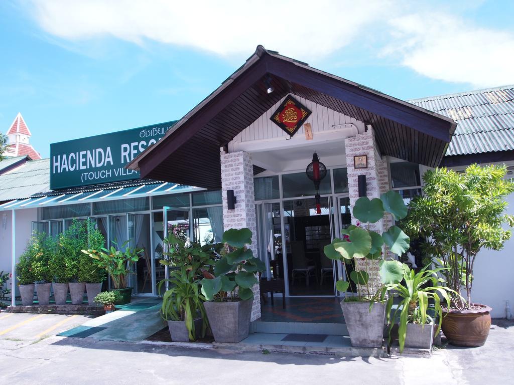 Hacienda Phuket Hotel Patong Bagian luar foto