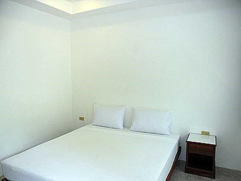 Hacienda Phuket Hotel Patong Bagian luar foto